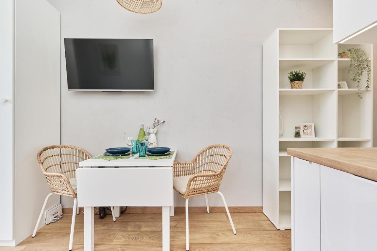 Apartment By The Oder River Wroclaw By Noclegi Renters Exterior photo